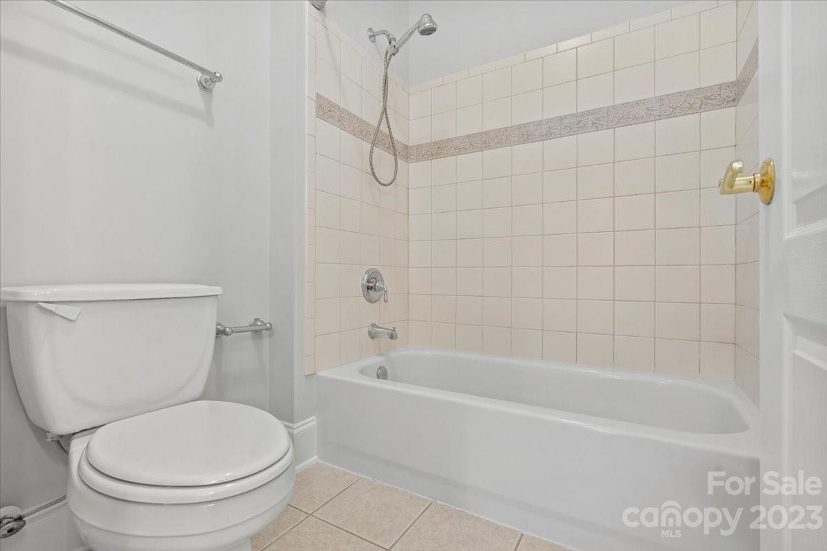 Harrogate at the Lake - Residential