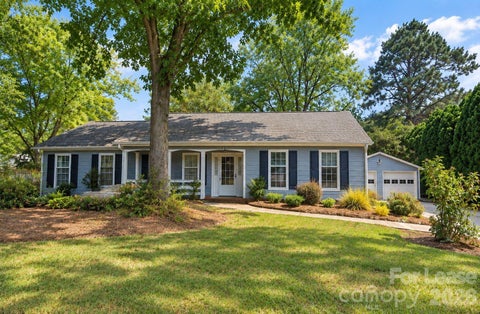 Photo of 2022 Glouchester Circle, Charlotte, NC 28226 (MLS # 4421863)