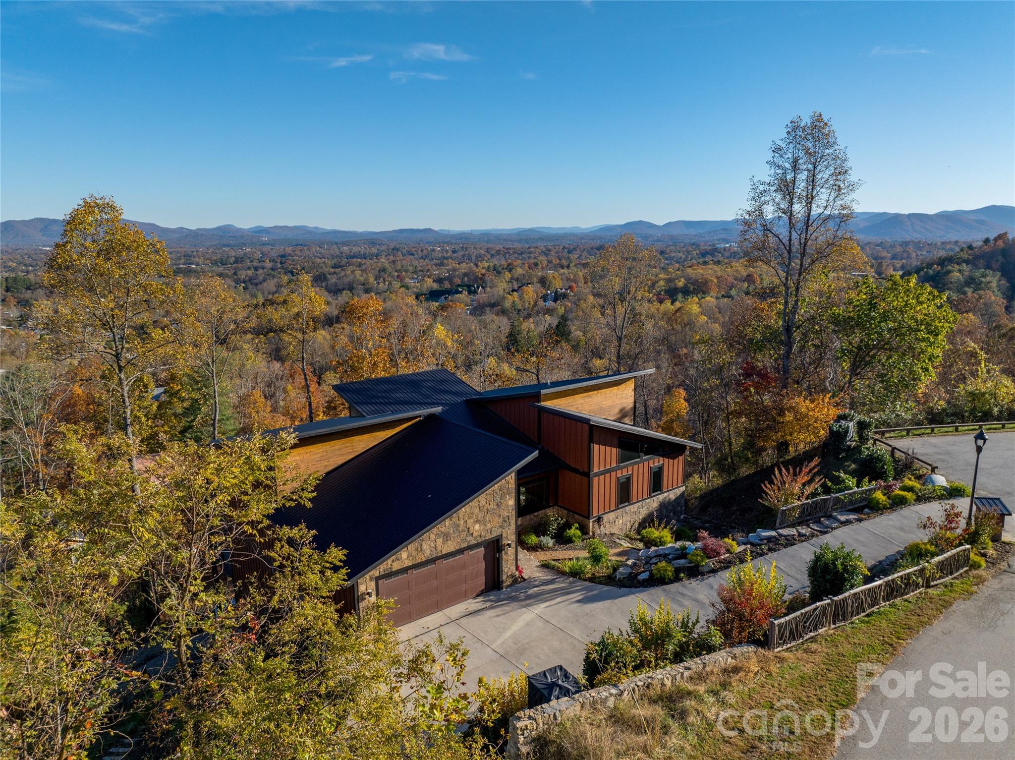 Crest Mountain - Residential