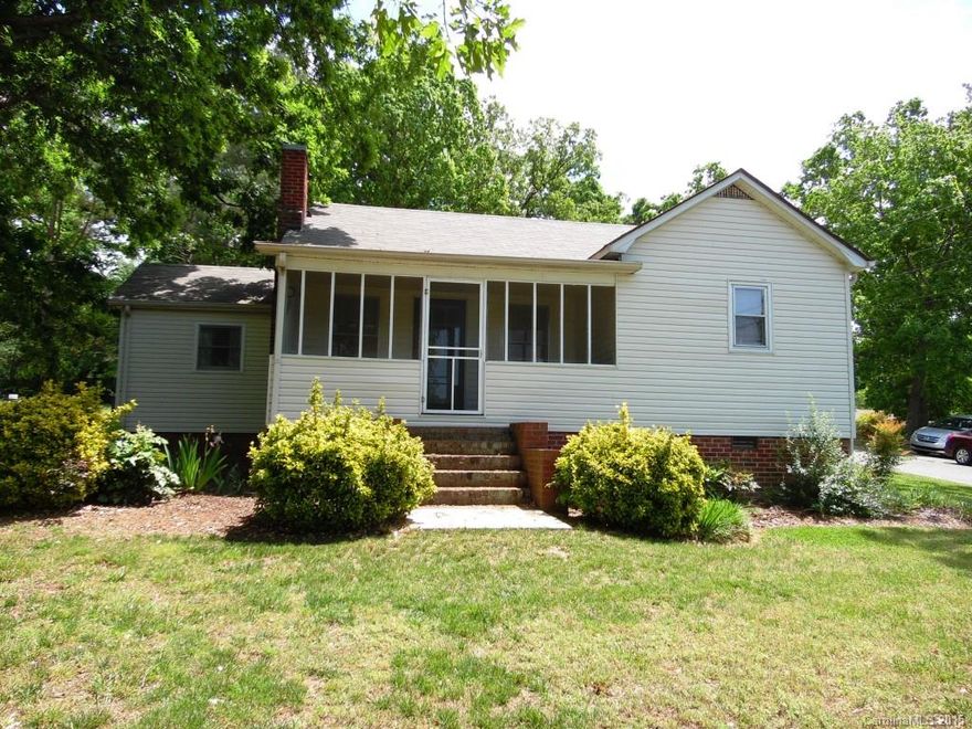 Cute bungalow with open floor plan. Spacious living/dining room combo. Sliding door from breakfast area leads to large rear patio - screened porch on front. Spacious bedrooms with ample closet space. Detached 2 car carport and 1 car garage/workshop/storage.