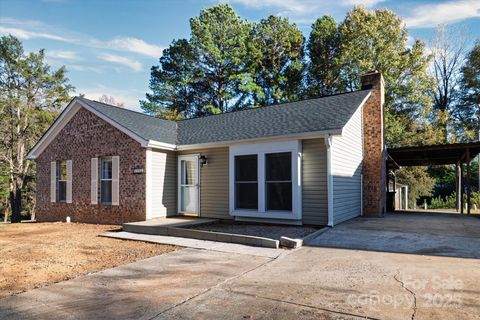 4926 Harri Ann Drive Charlotte NC 28227