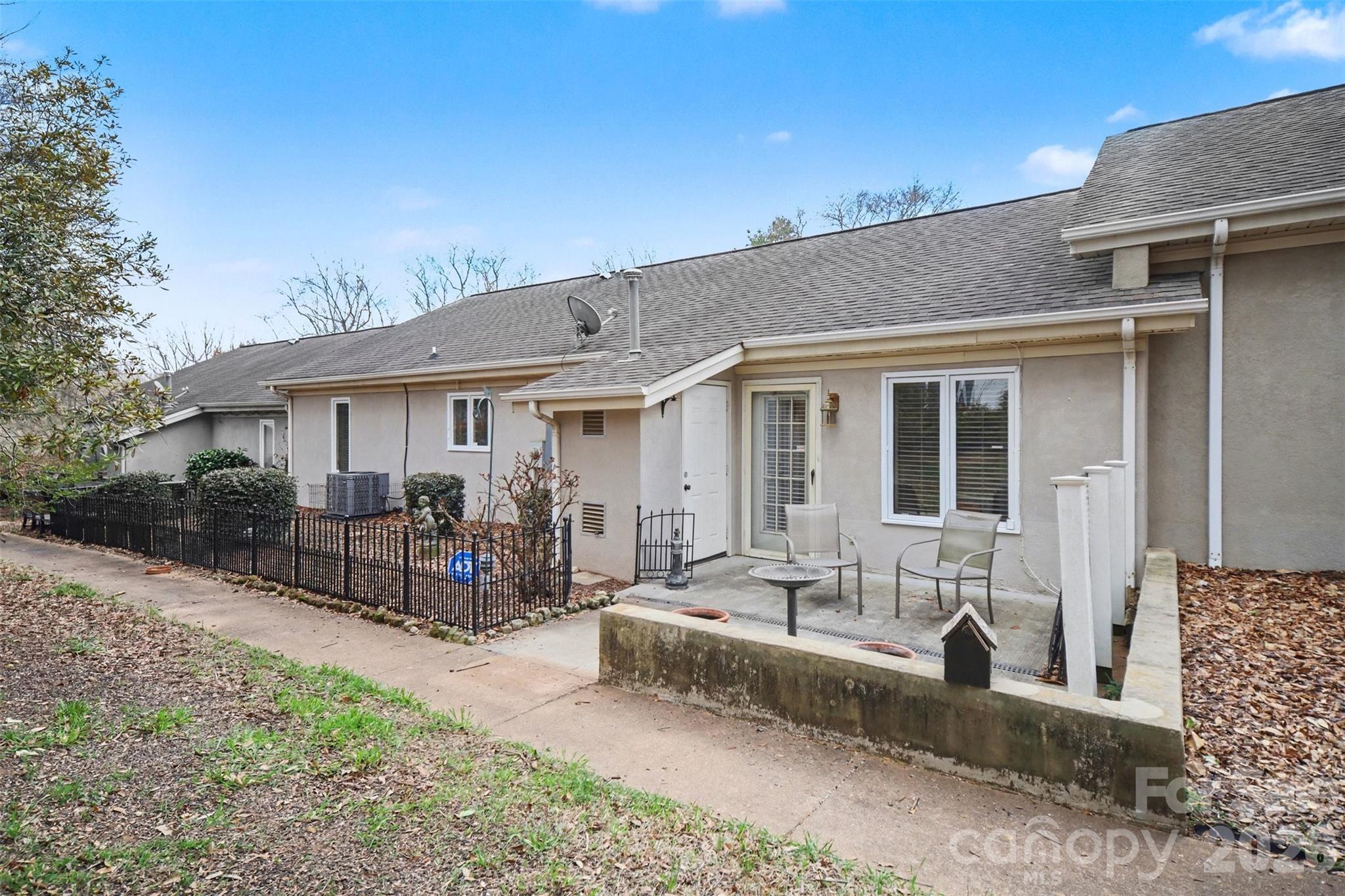 Patton Oaks - Residential