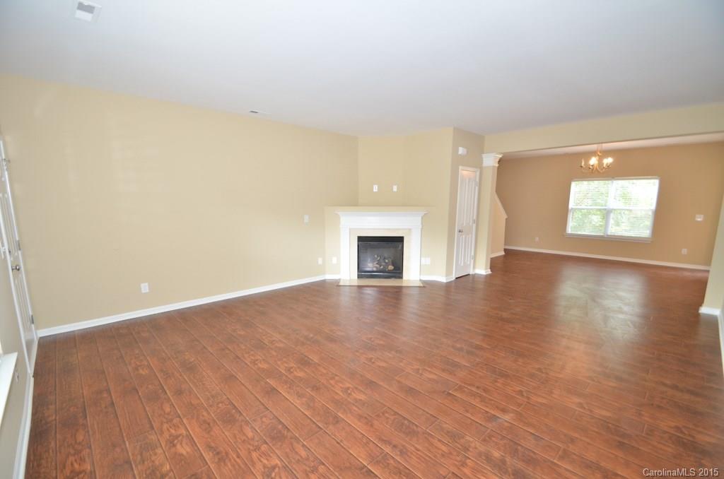 Sandy Pointe - Residential