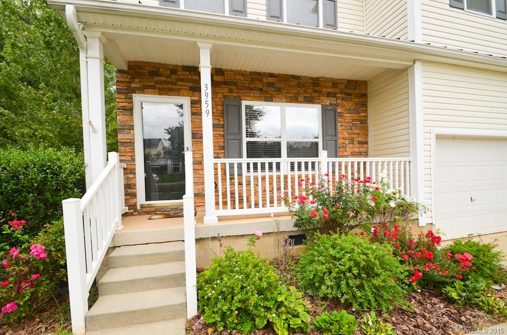 Sandy Pointe - Residential