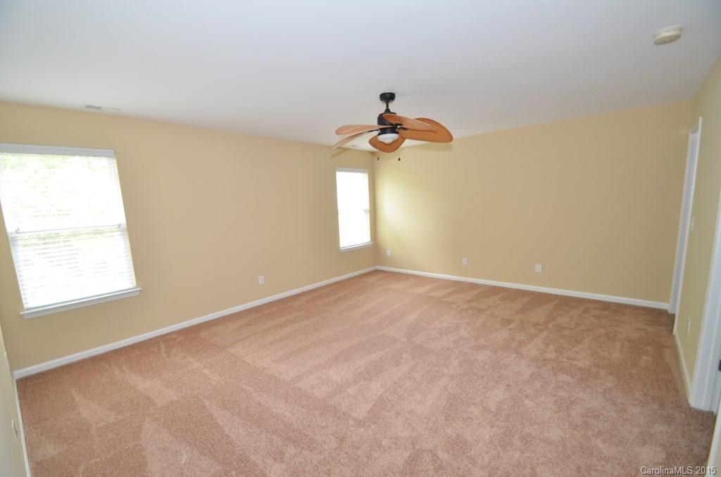 Sandy Pointe - Residential