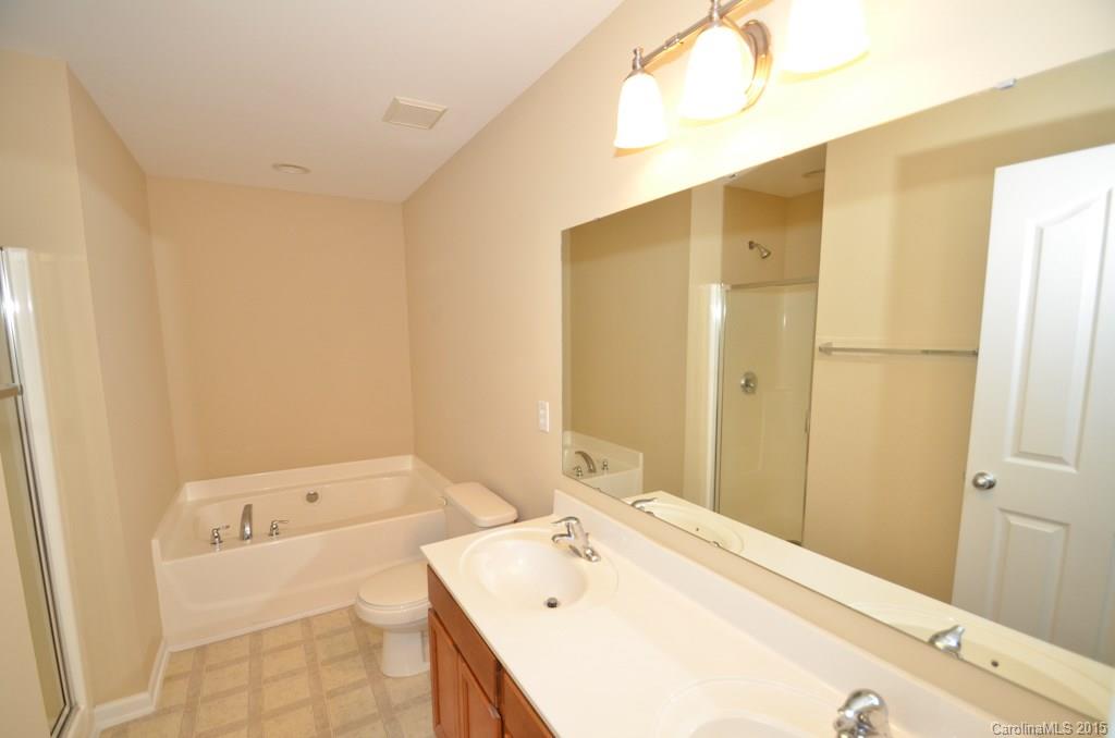 Sandy Pointe - Residential