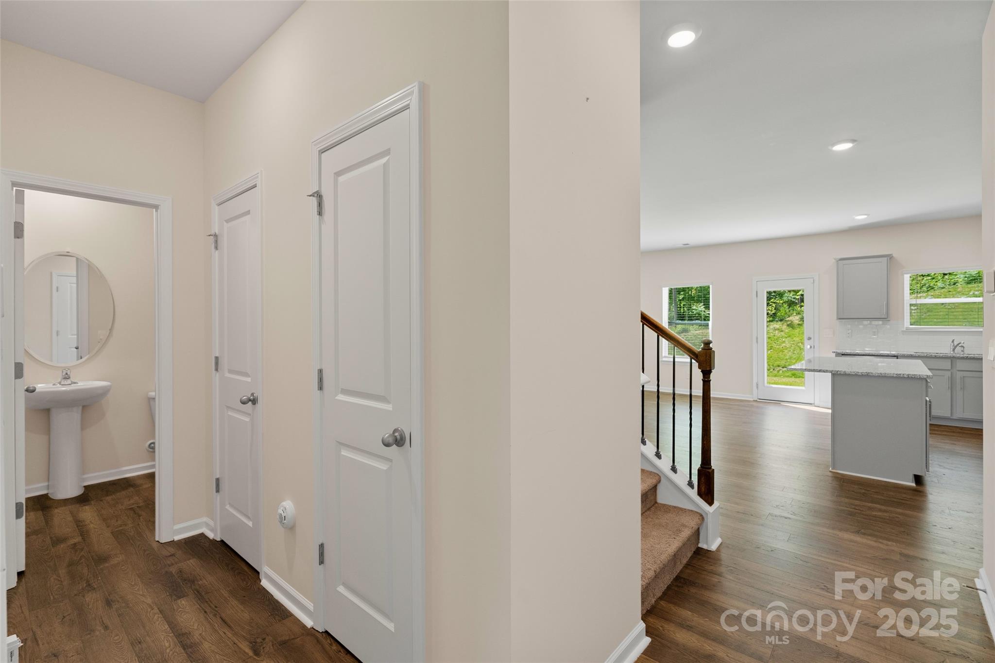 383 Ridgeview Lane