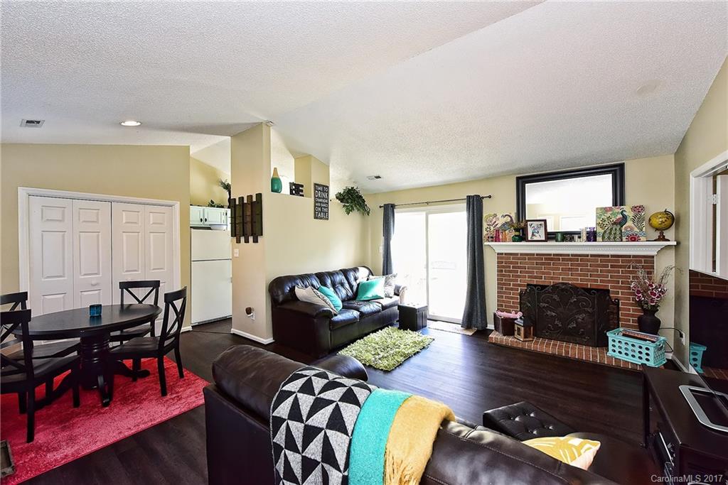 Thuringer Court - Residential Lease