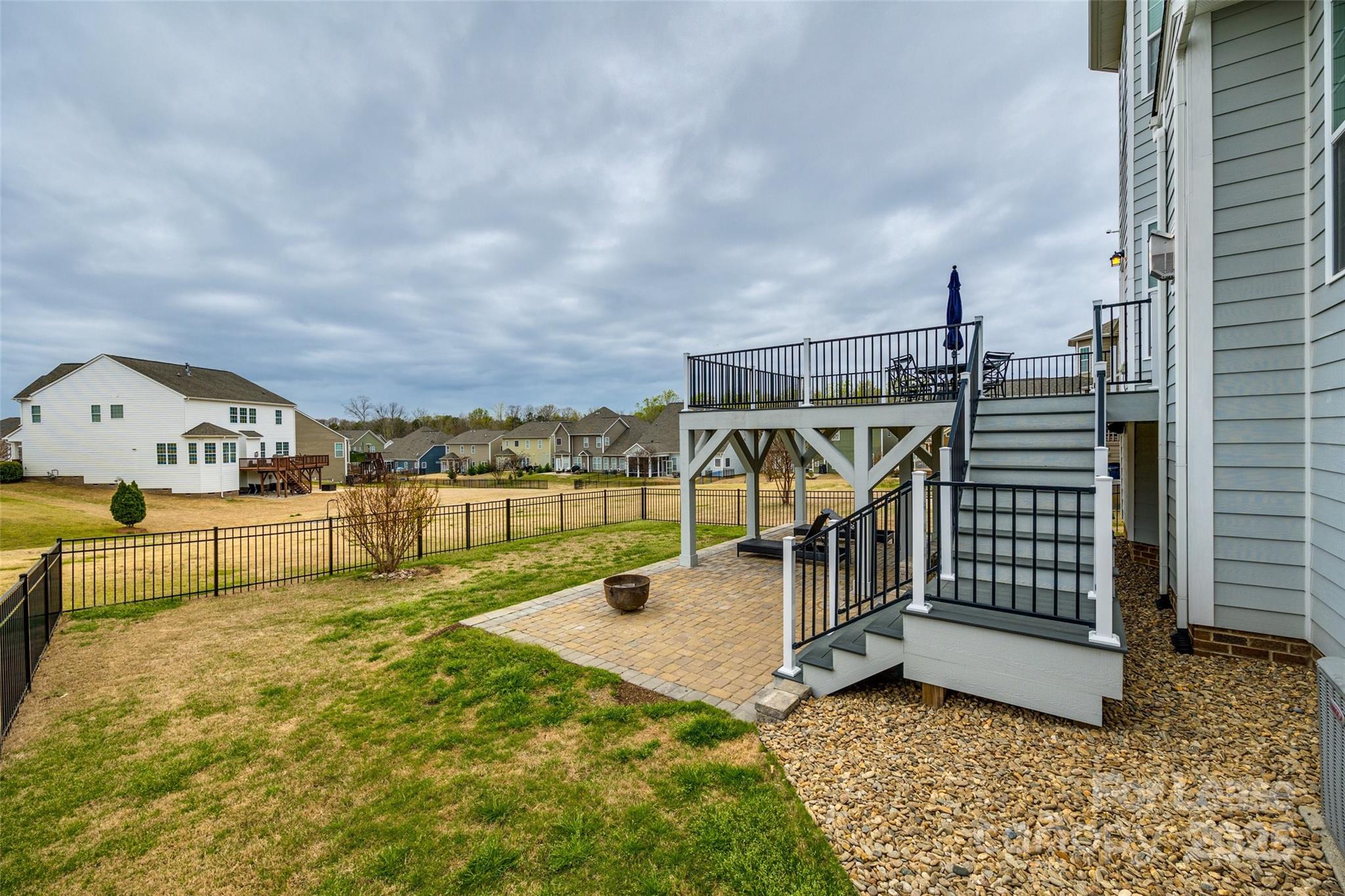 Hawks Creek - Residential Lease