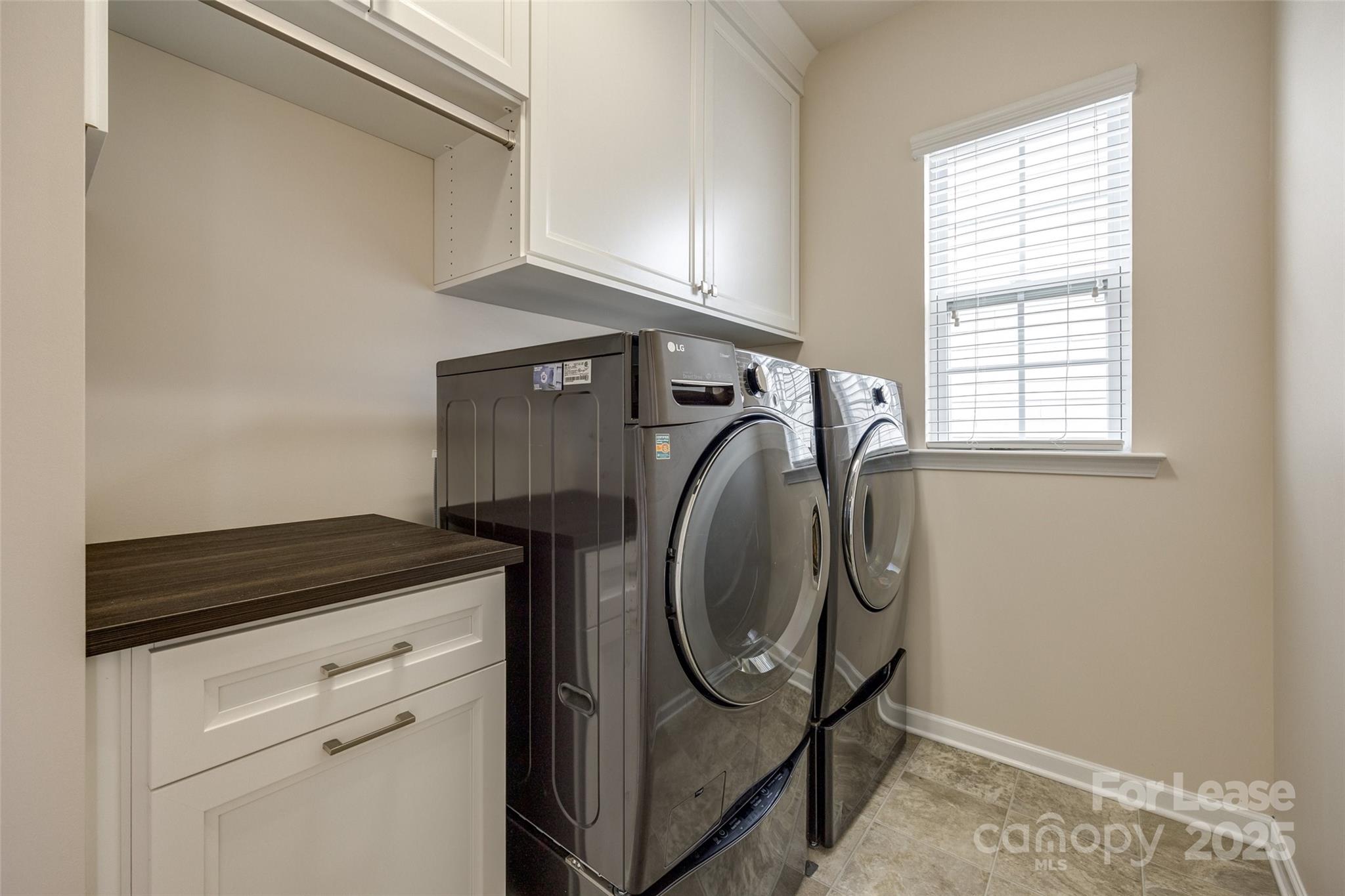 Hawks Creek - Residential Lease