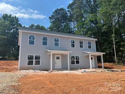 Duplex in Hickory NC 1114 13th Ave Court.jpg