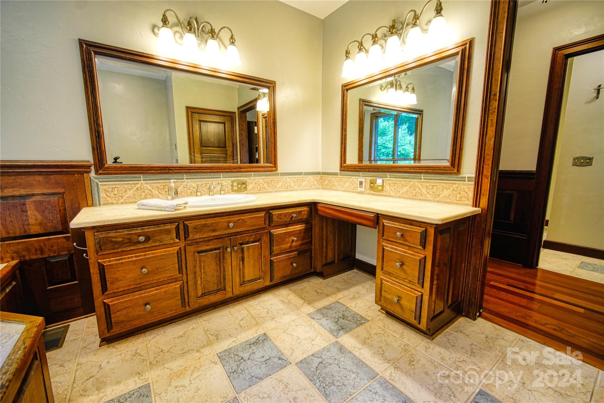 Chestnut - Residential