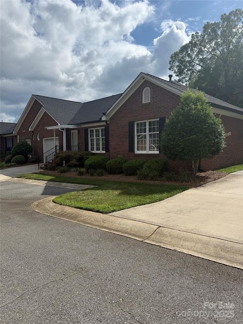 2207 Windsor Woods Drive Gastonia NC 28054