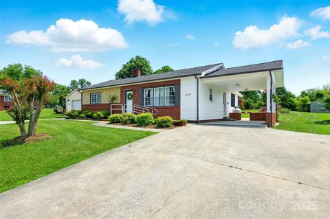 2307 Maywood Street Lenoir NC 28645
