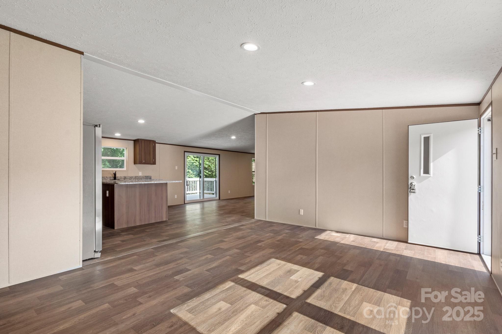 141 Lakewind Drive