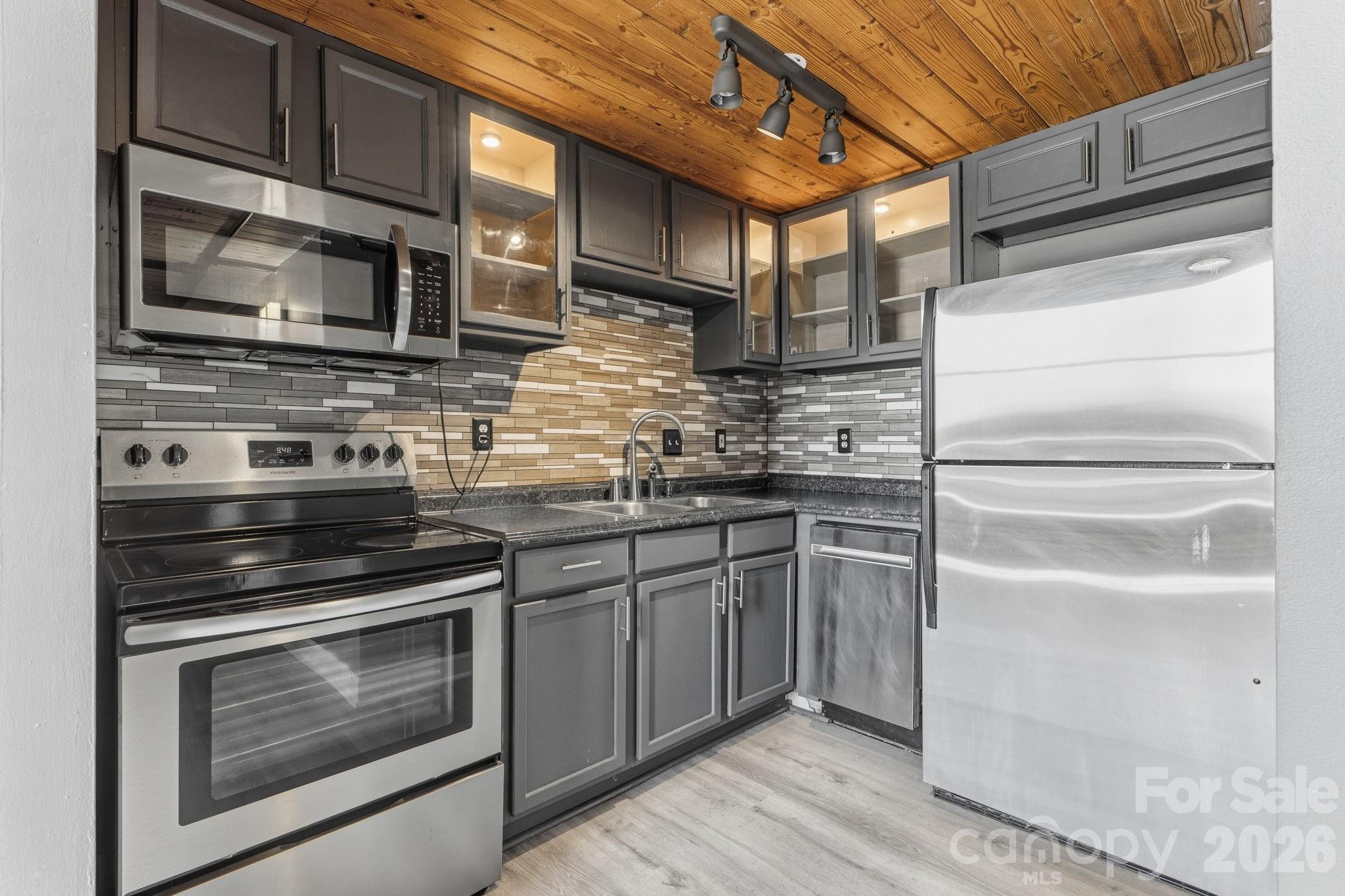 FoxRidge Lofts - Residential