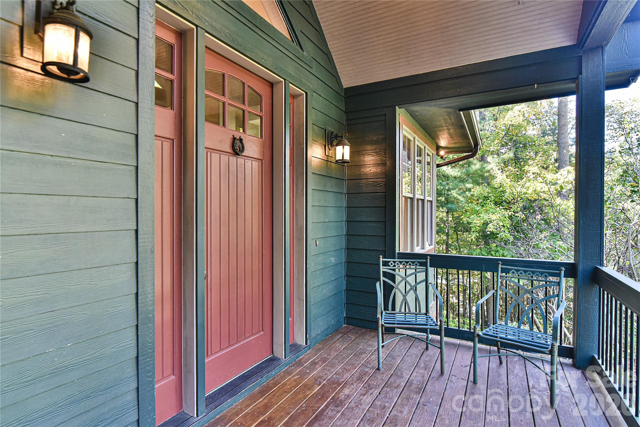 39 Oak Hollow Drive