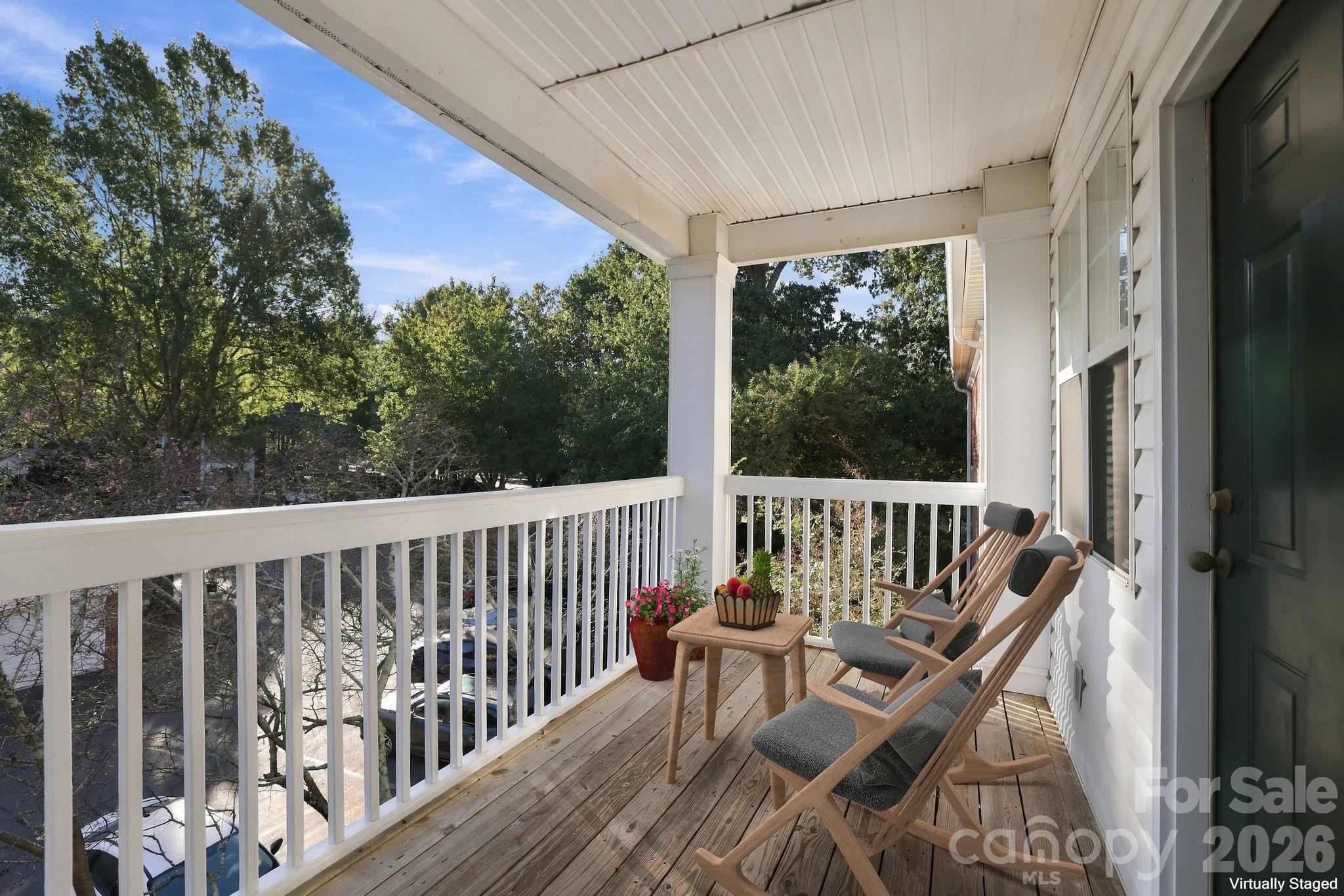 5601 Fairview Road 10