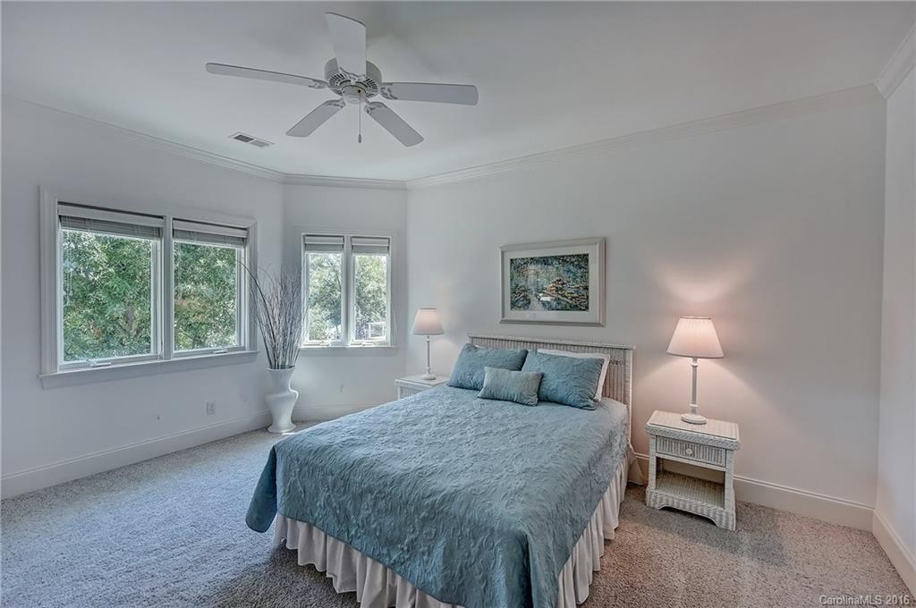 The Peninsula - Residential