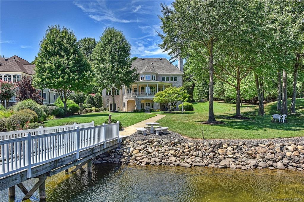 The Peninsula - Residential