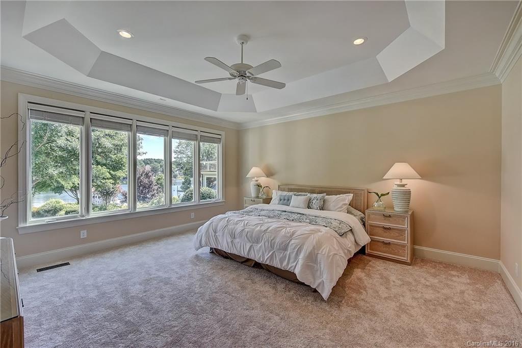 The Peninsula - Residential