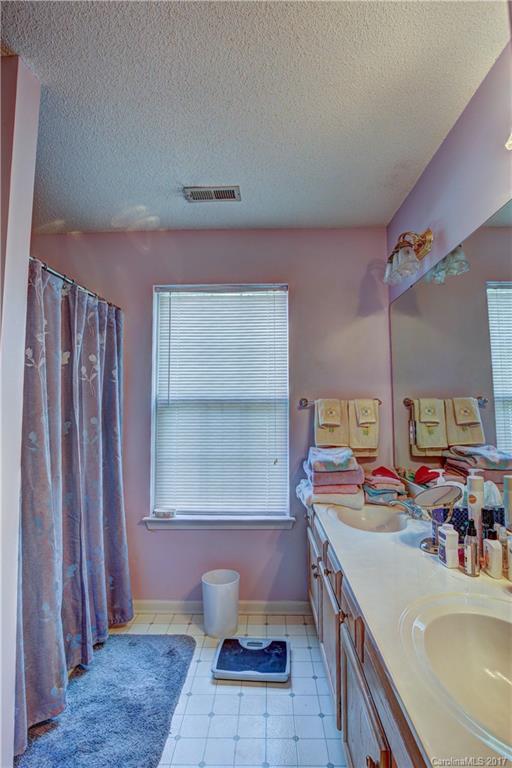 Hubbard Woods - Residential