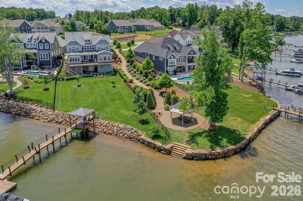 LakeWalk - Residential