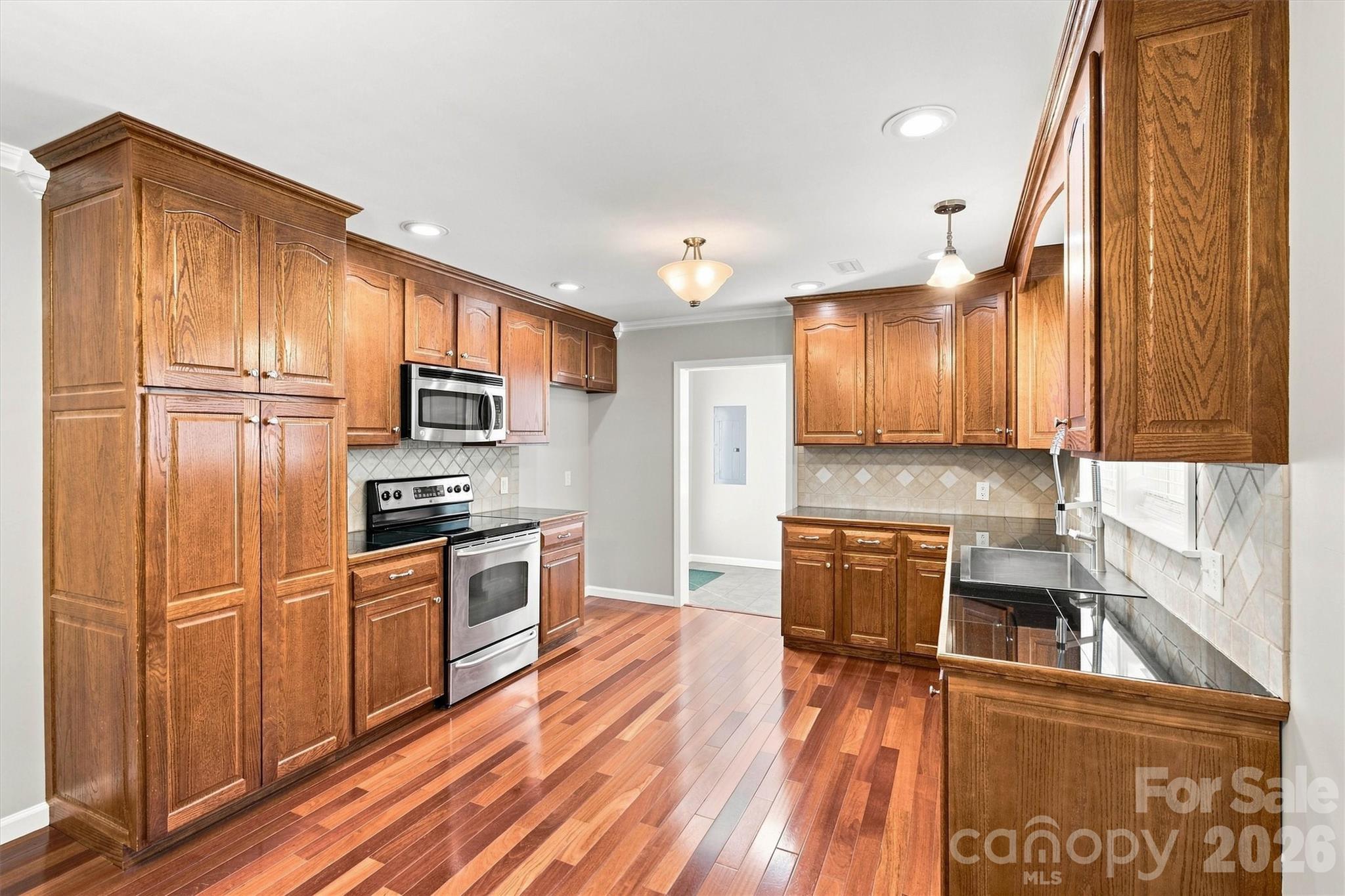 4617 Old Plank Road