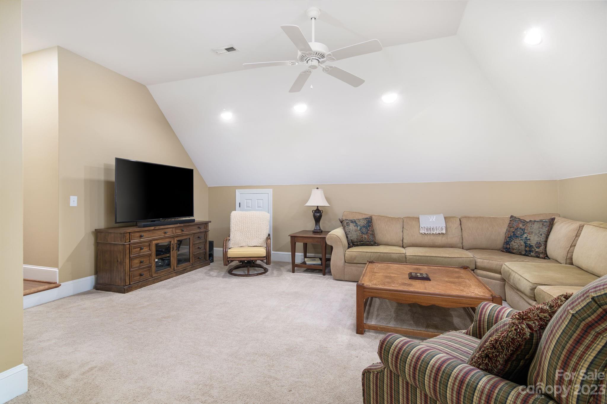 Meadow Lakes Ii - Residential