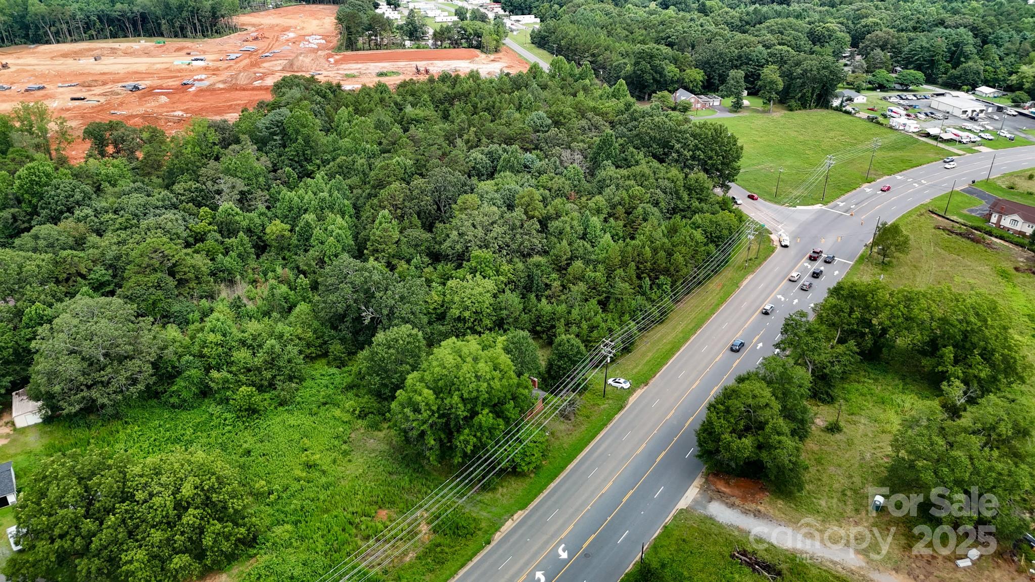 3387 Springs Road NE