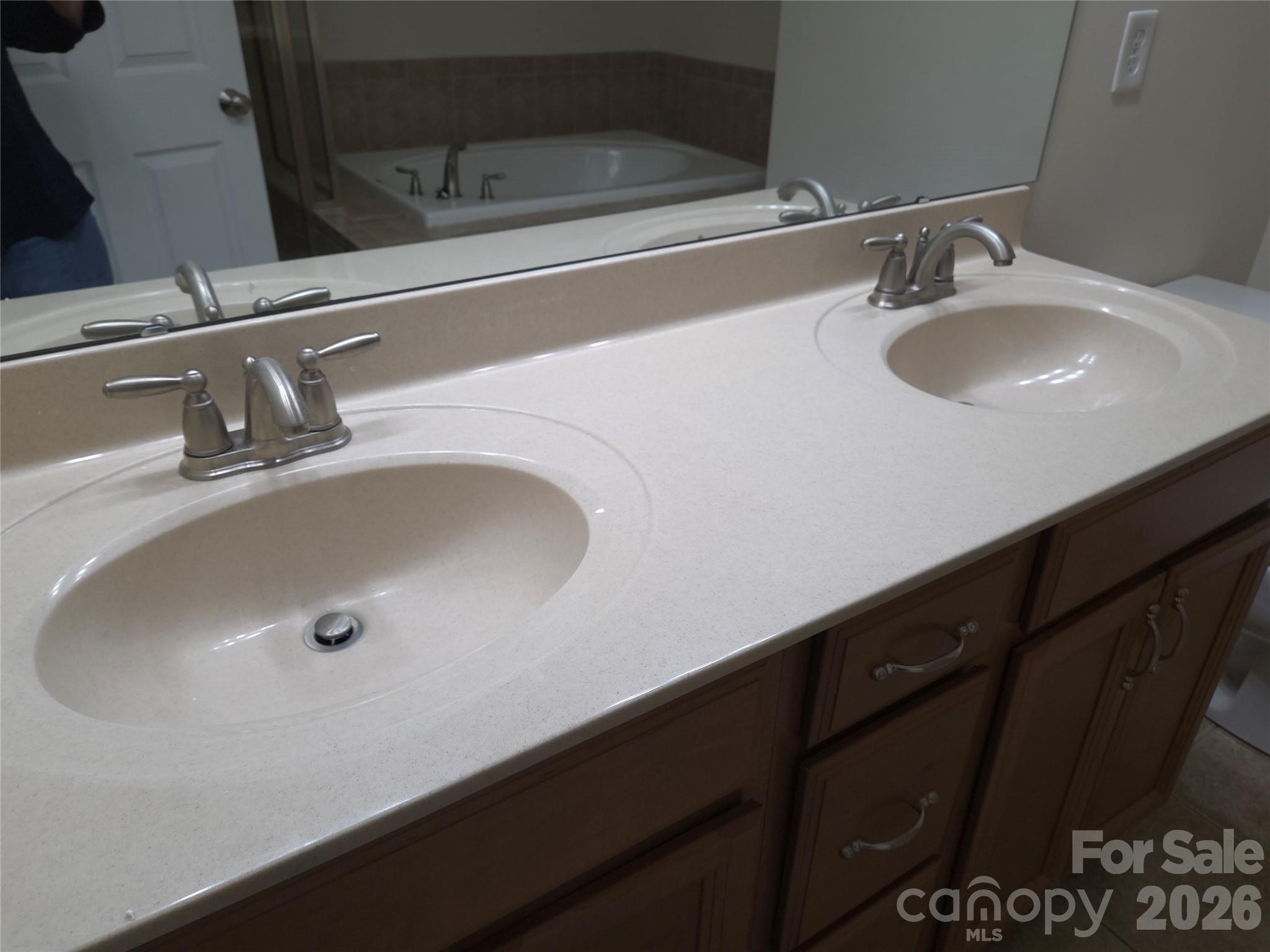 Lake Shore - Residential