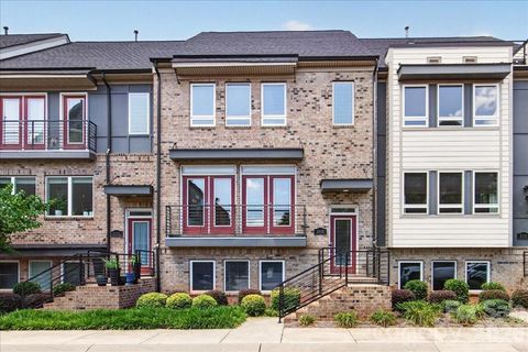 Photo of 2115 Garabrandt Lane, Charlotte, NC 28204 (MLS # 4402454)