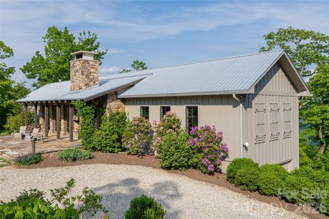 Photo of 532 Tsali Crossing N, Bryson City, NC 28713 (MLS # 4333421)