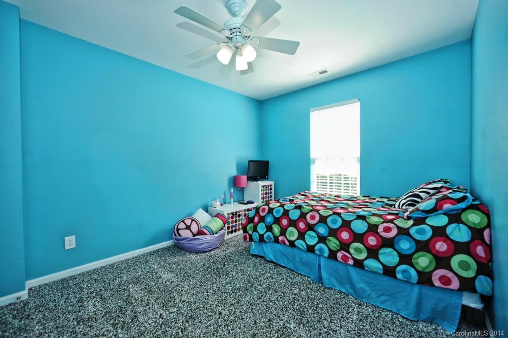 KNIGHTSBRIDGE - Residential