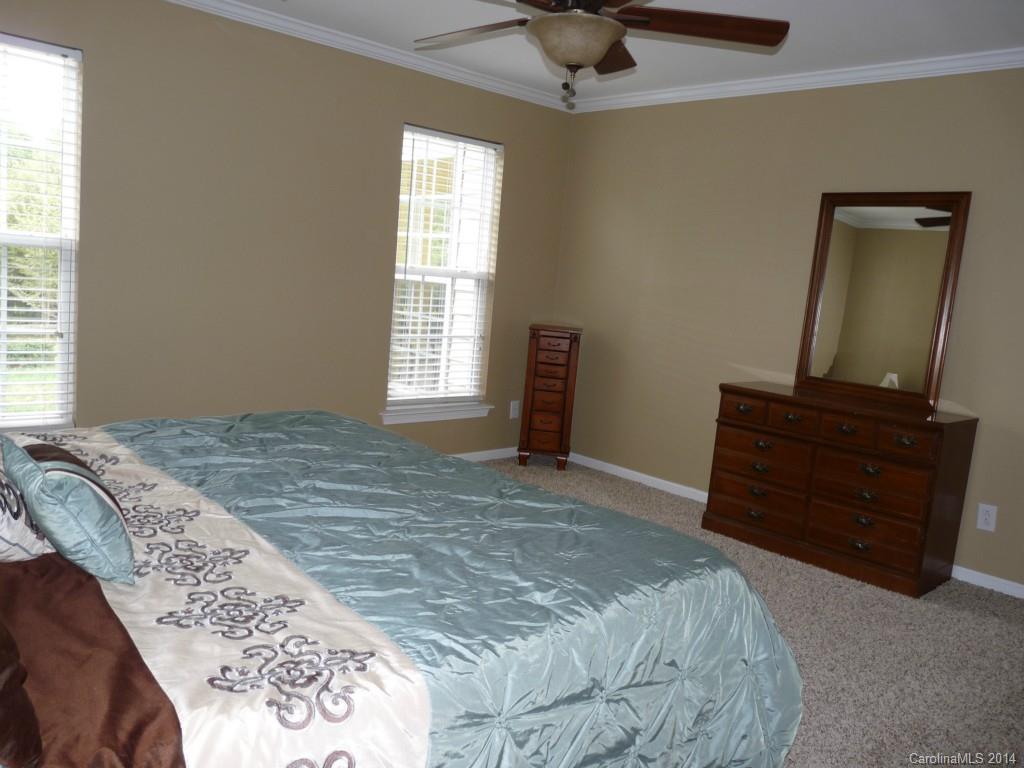 KNIGHTSBRIDGE - Residential