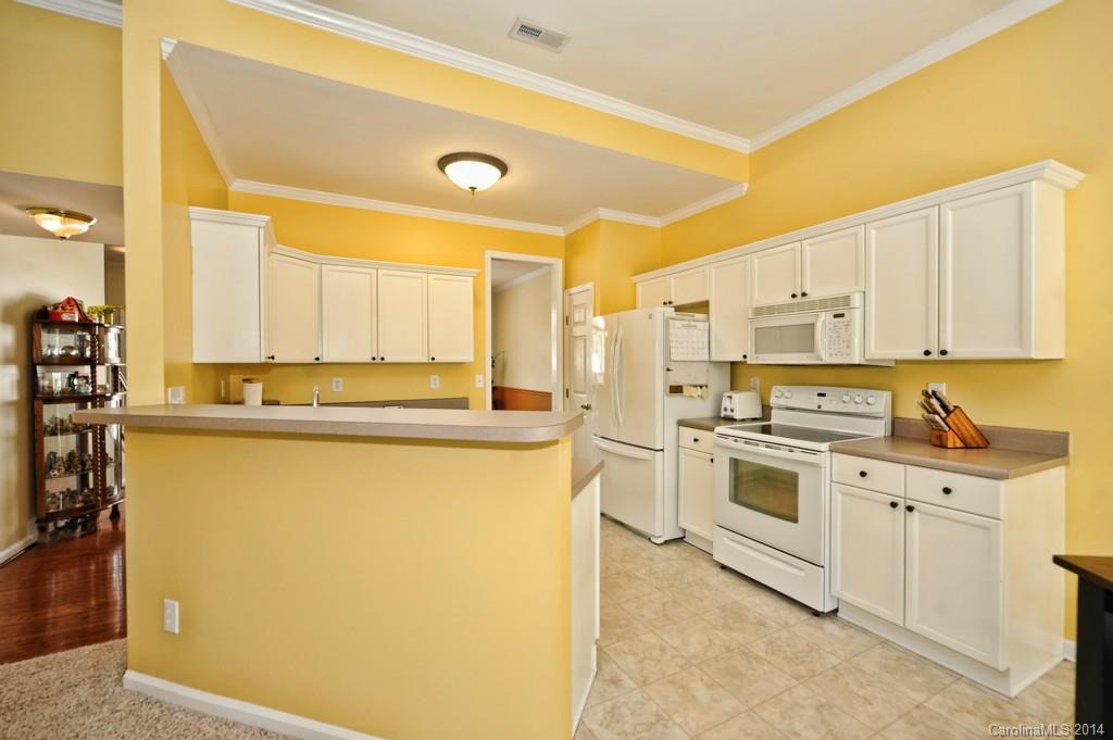 KNIGHTSBRIDGE - Residential