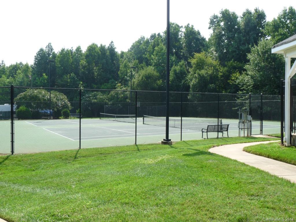 KNIGHTSBRIDGE - Residential