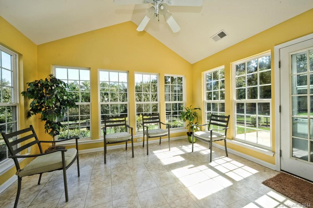 KNIGHTSBRIDGE - Residential