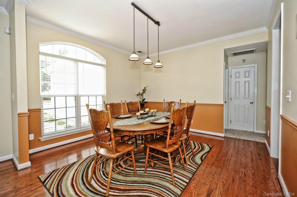 KNIGHTSBRIDGE - Residential