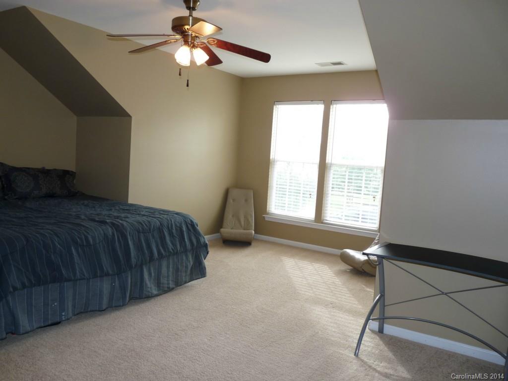 KNIGHTSBRIDGE - Residential