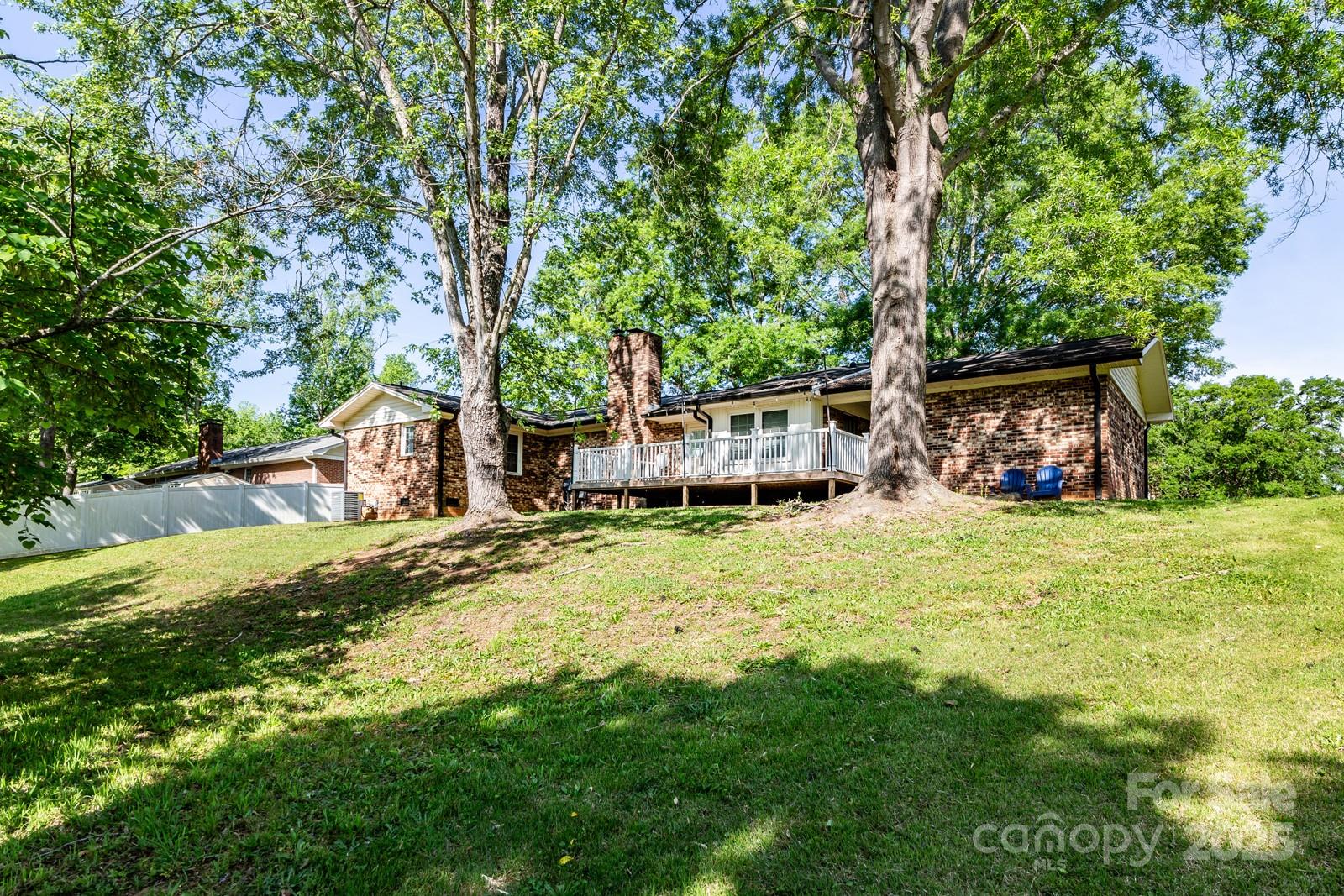 1211 Starlight Drive