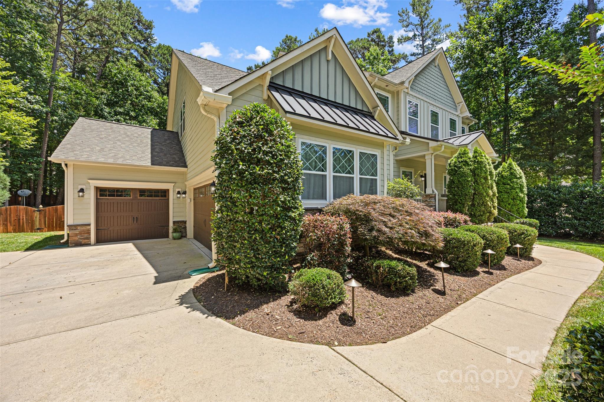 6422 Northern Red Oak Drive