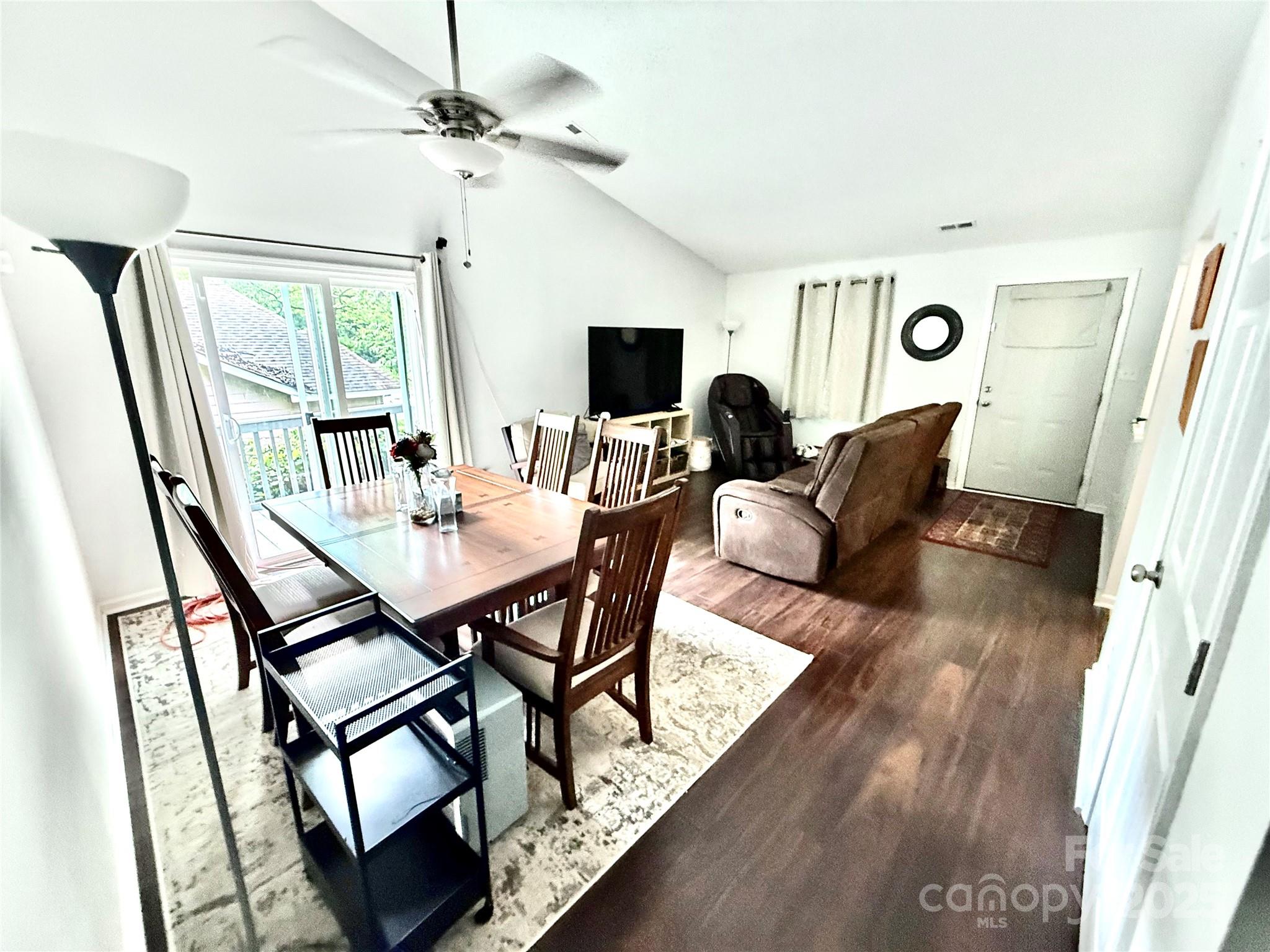6007 Crosswood Court