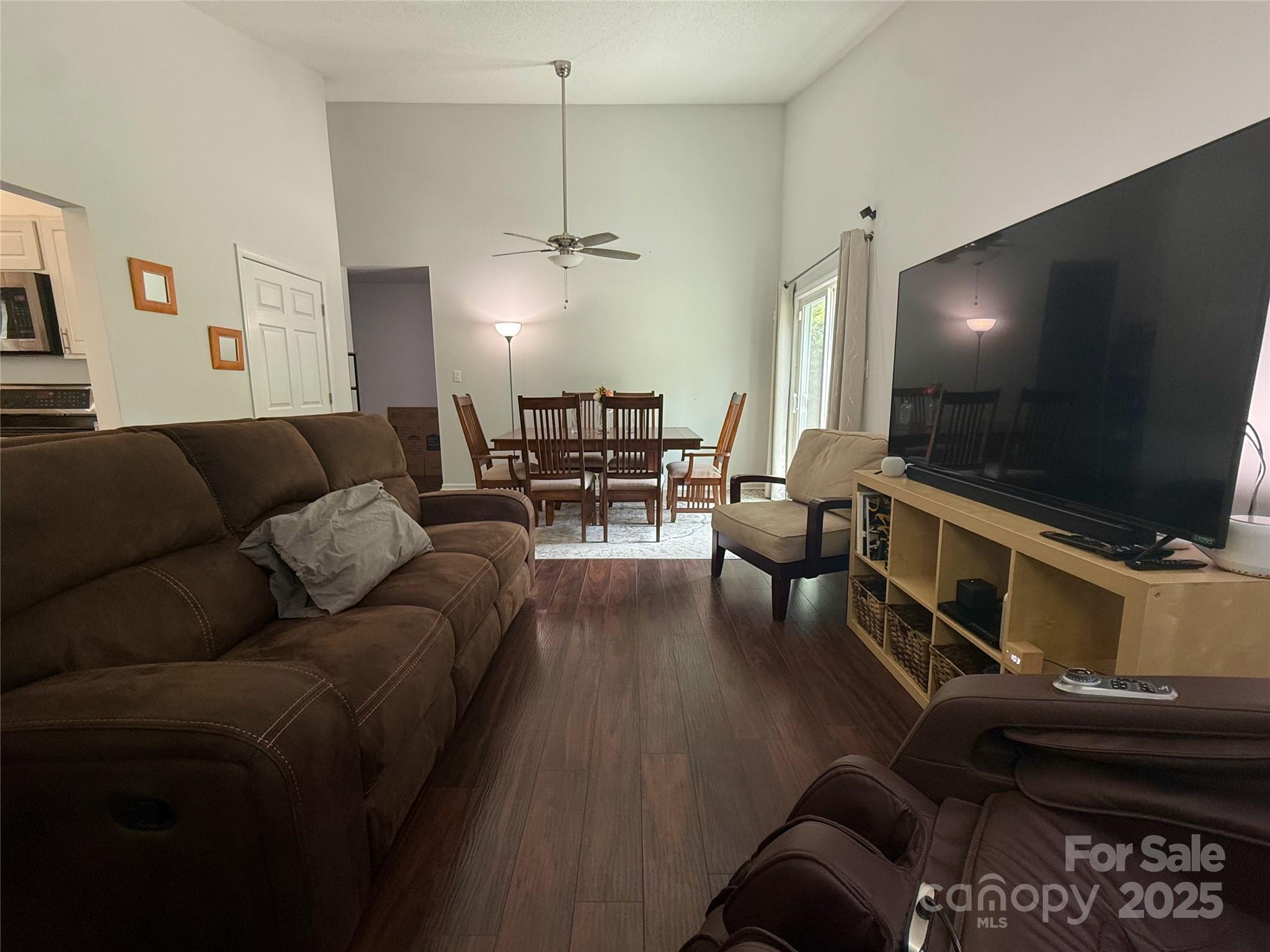 6007 Crosswood Court