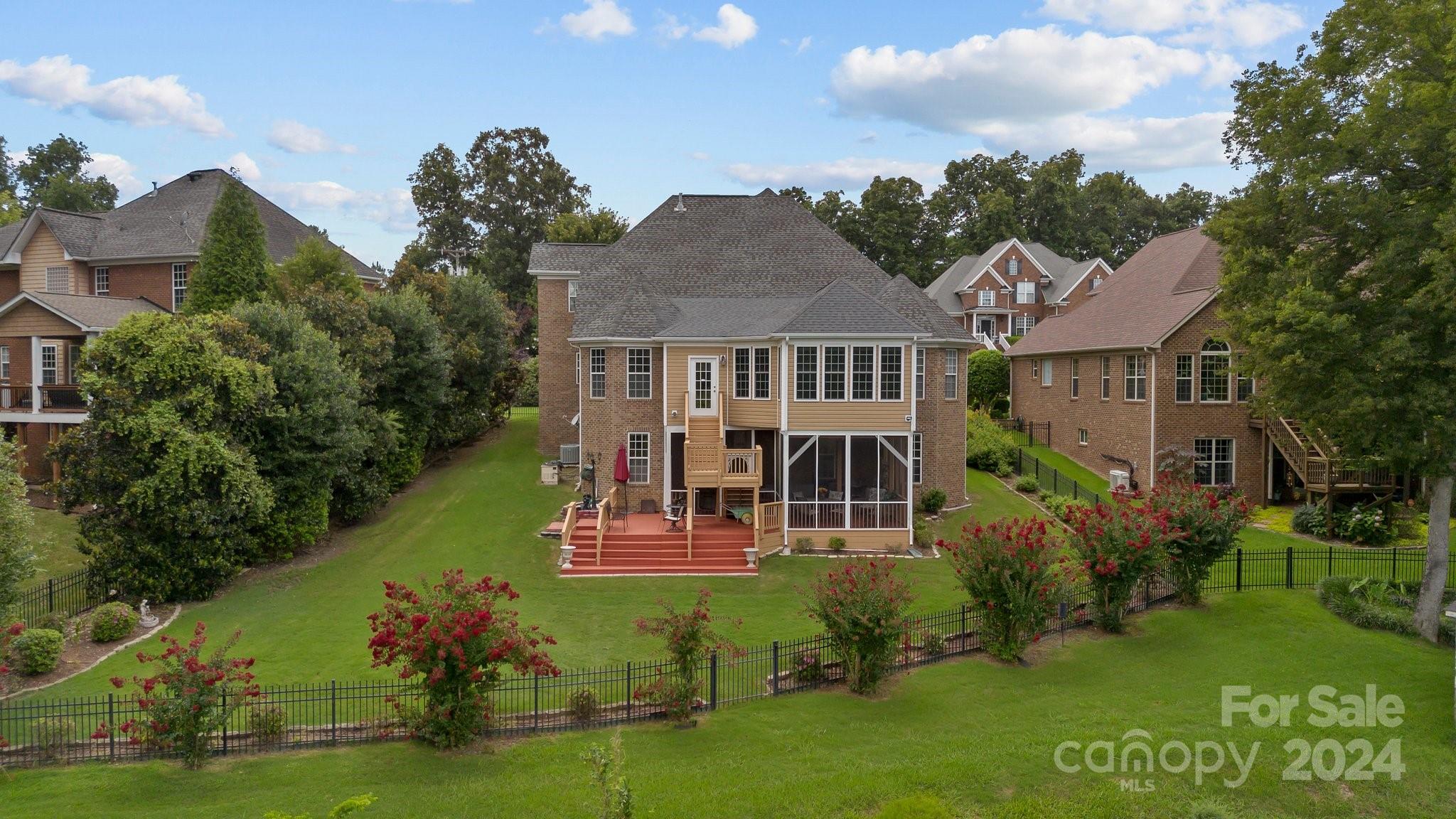 Regent Park - Residential