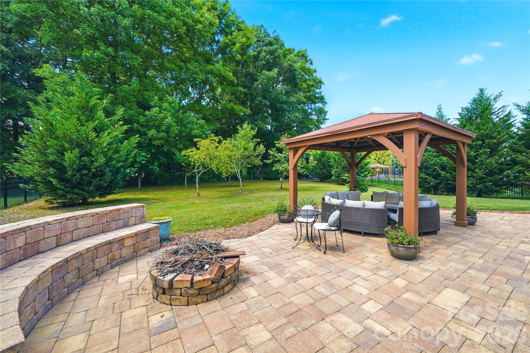 The Glen At Wesley Oaks - Residential