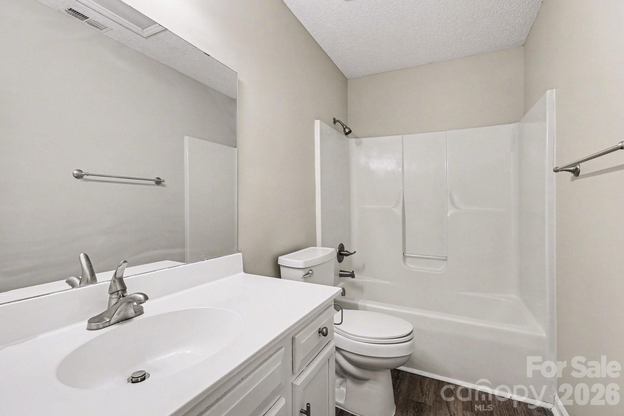 Mcalpine Woods - Residential