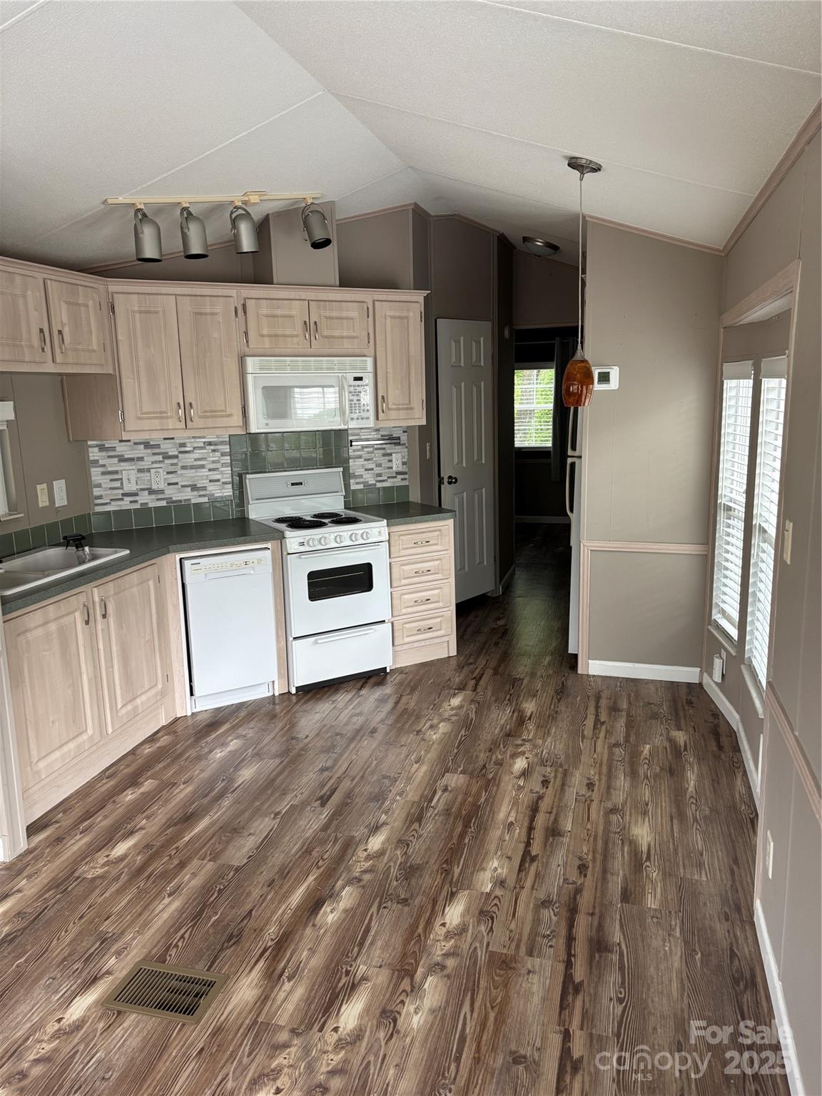 15 Levi Drive