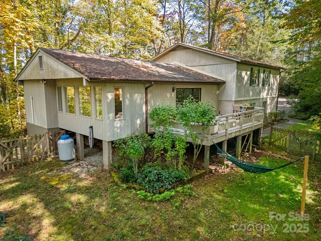 109 Rocky Hill Overlook Road