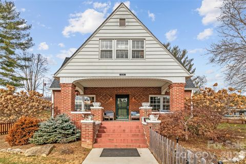 506 W Main Street Burnsville NC 28714